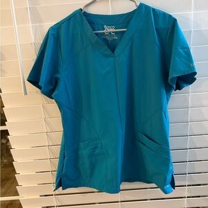 Barco Uniforms Women's Teal V-Neck top and straight leg bottoms